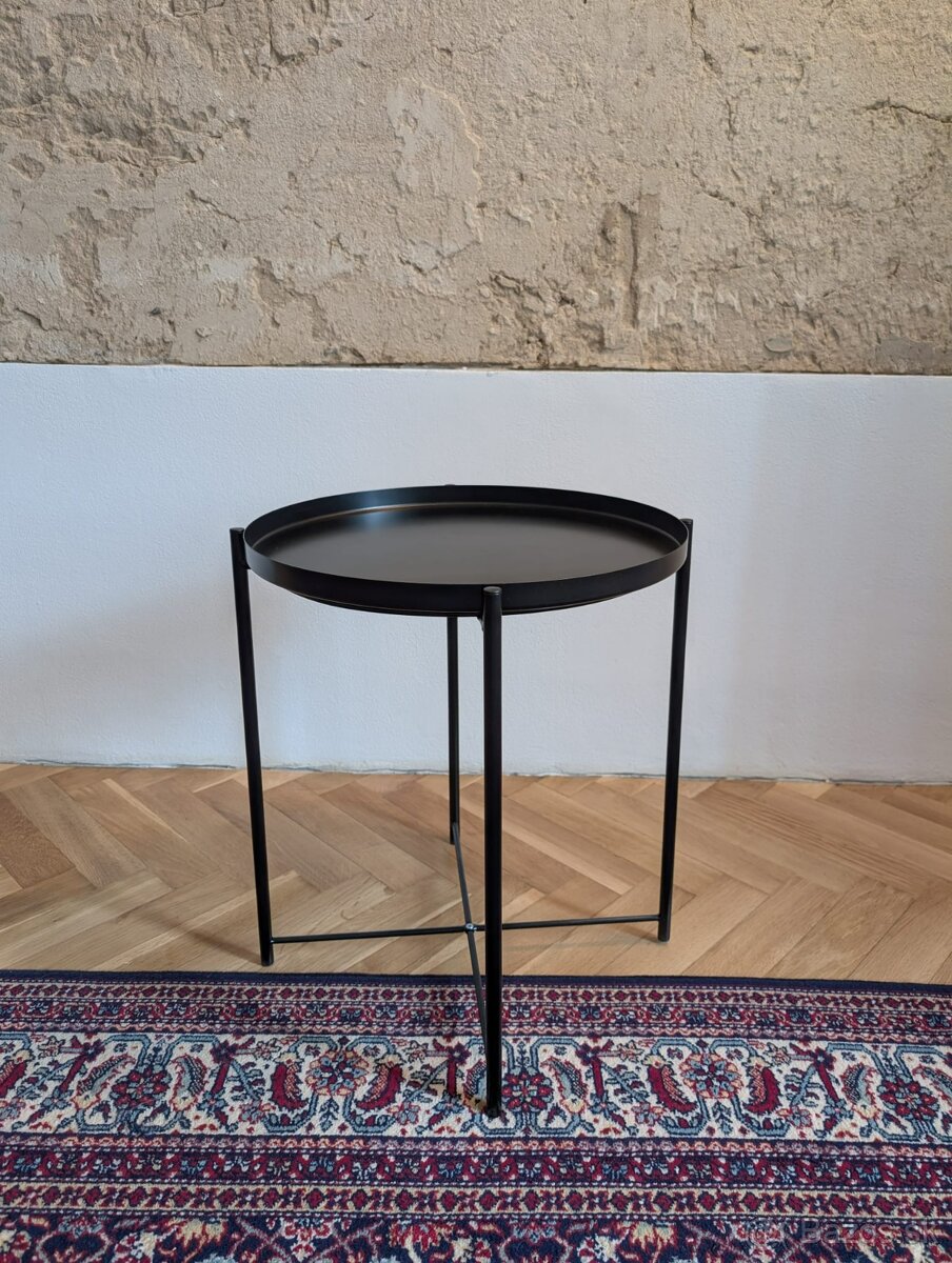 Ikea stolik s podnosom