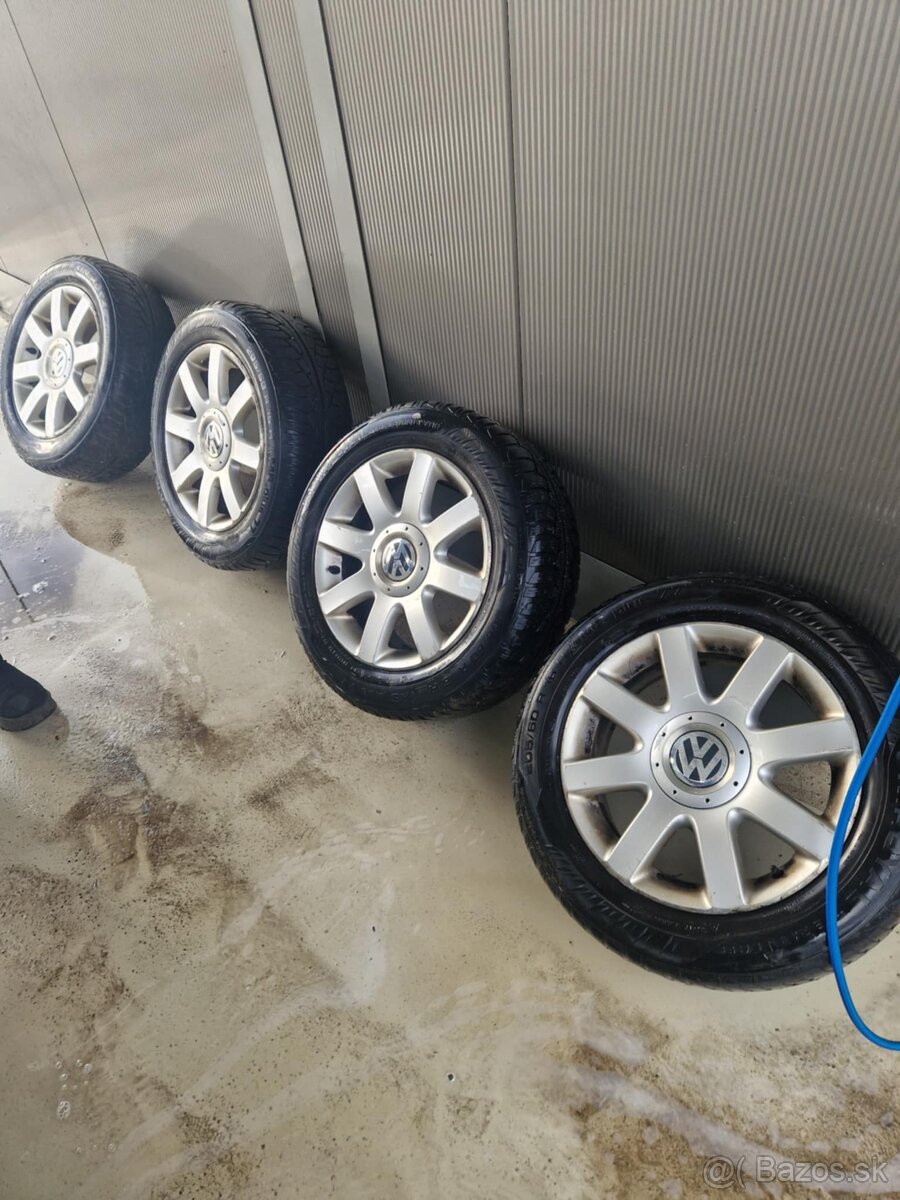 Volkswagen elektróny 205/60 R16