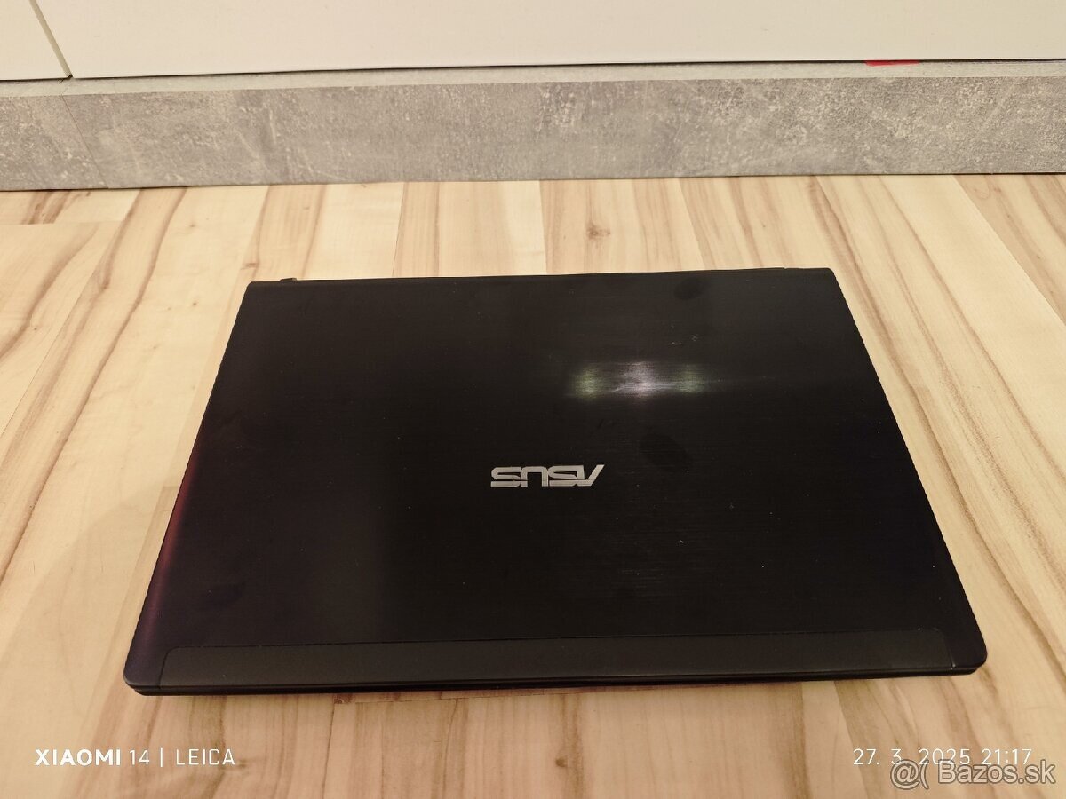 ASUS UL30A