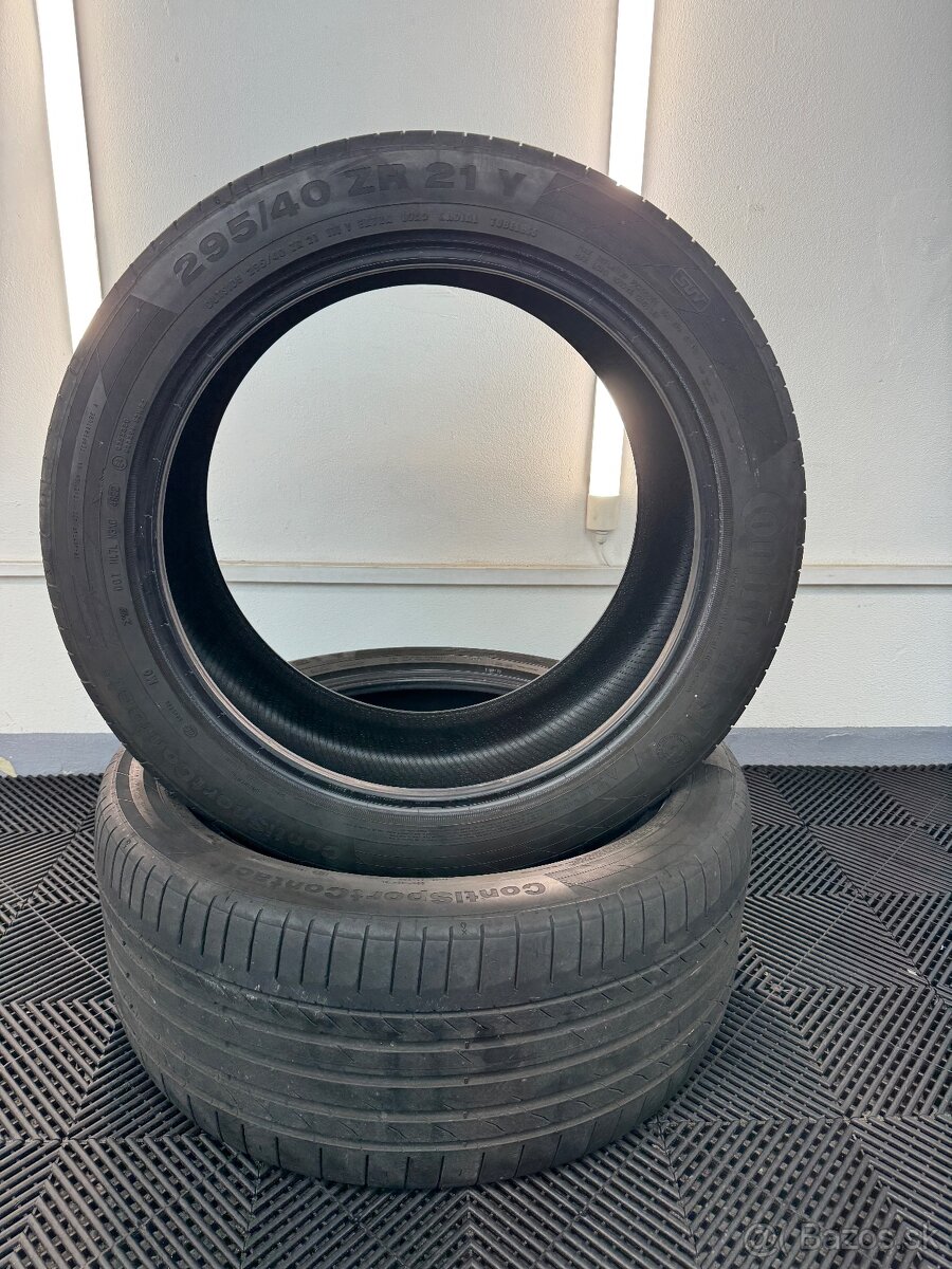 Continental 295/40R21