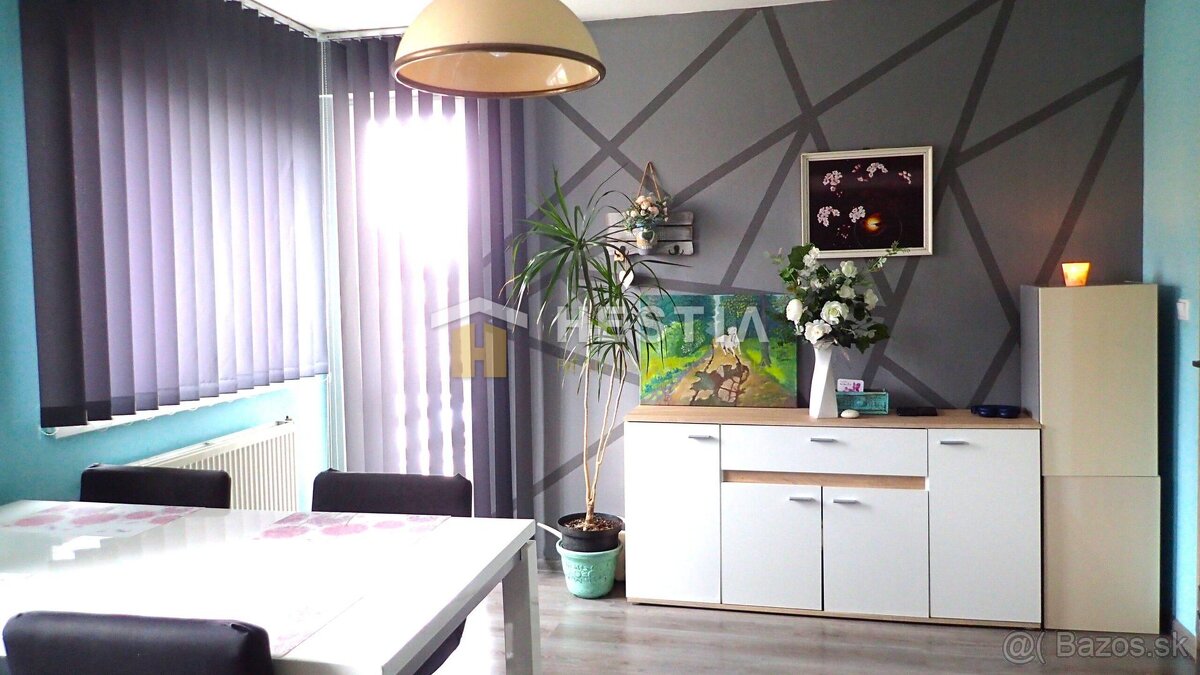 ZNÍŽENÁ CENA Veľký rodinný dom s pozemkom 930 m2 Kuklov