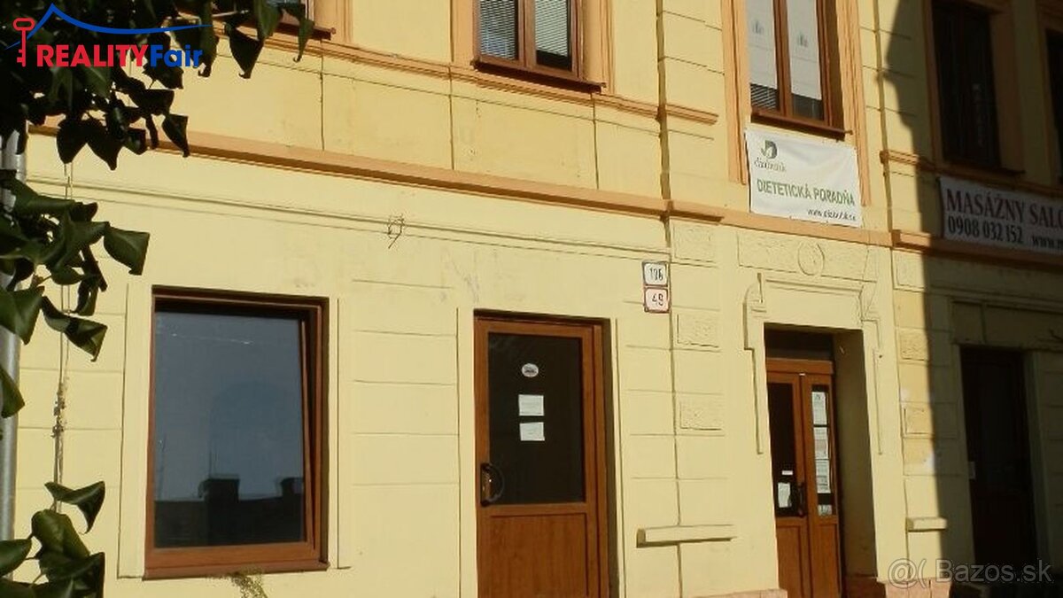 PRENÁJOM-obchodného priestoru s parkovacím miestom - Horná u