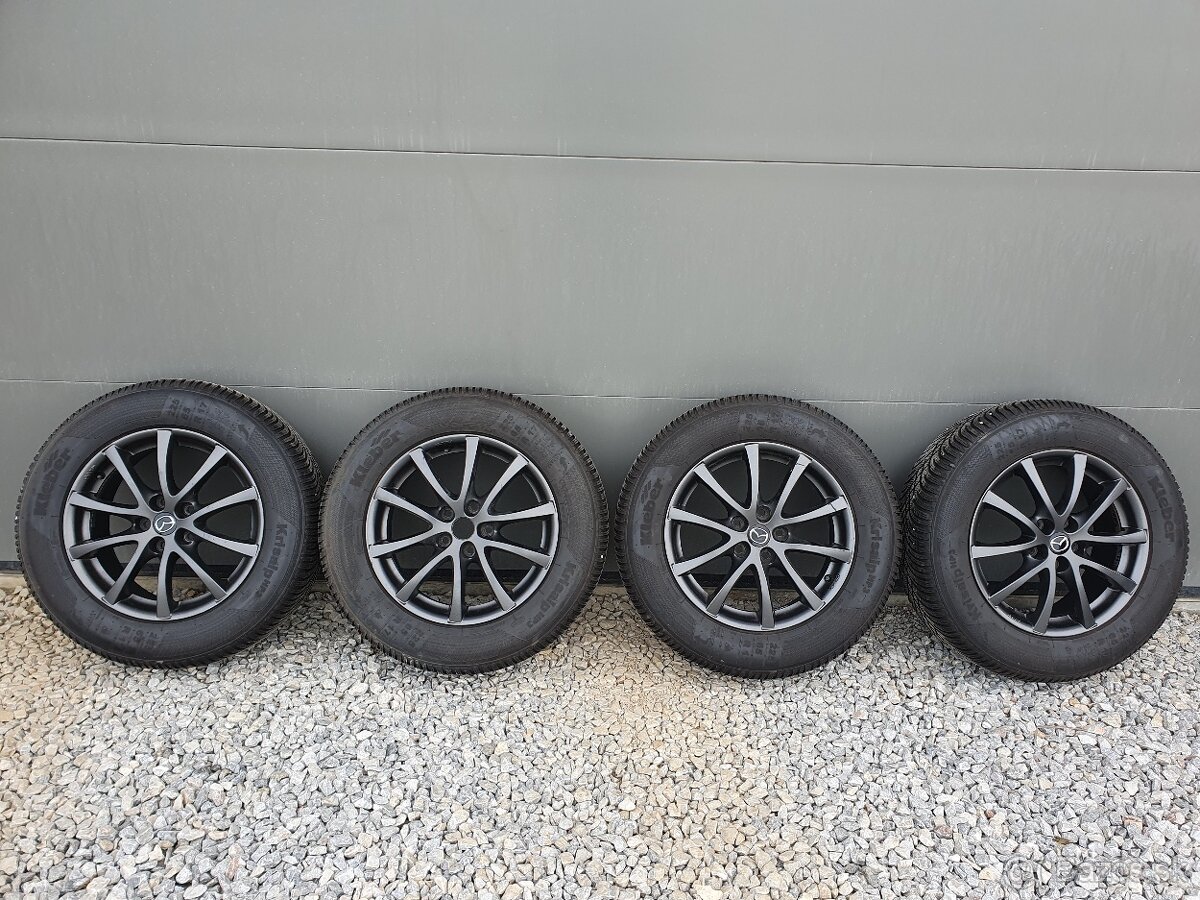 Zimna originalna sada Mazda 17", 225/65/17