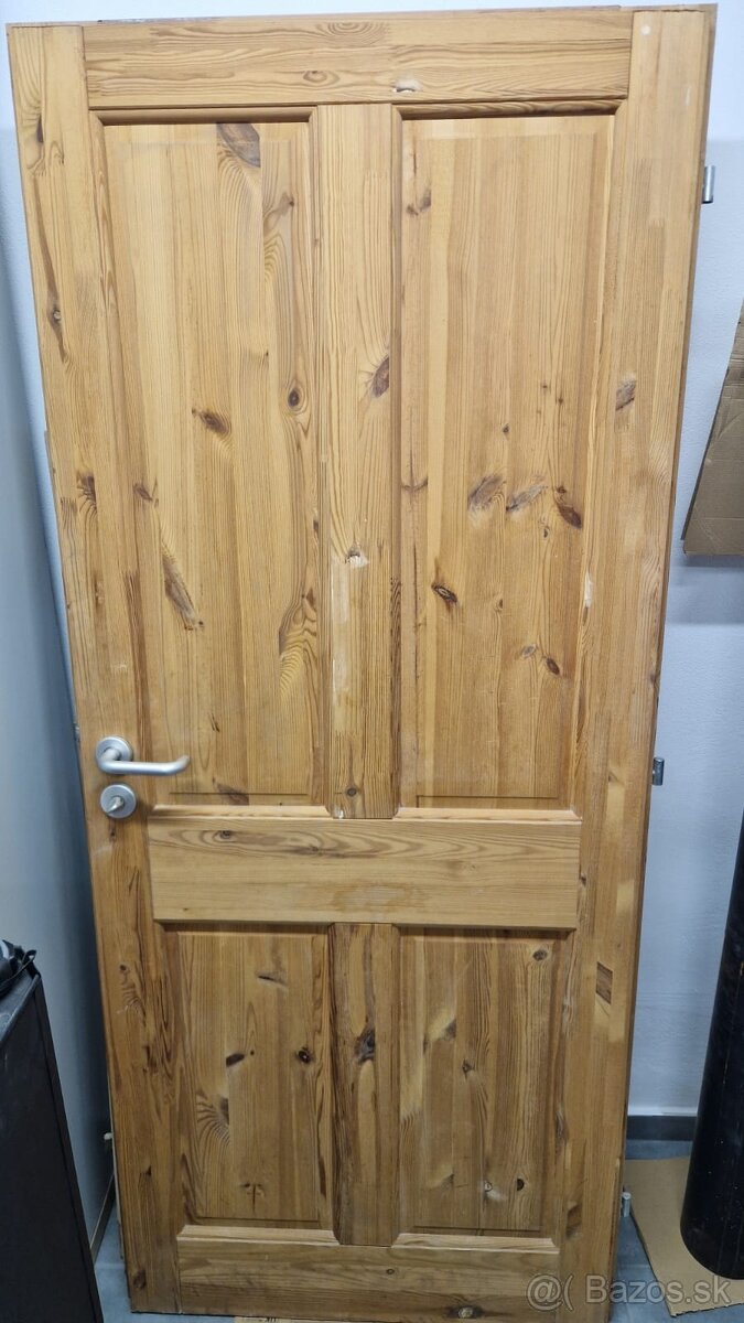 Drevene masivne dvere 80