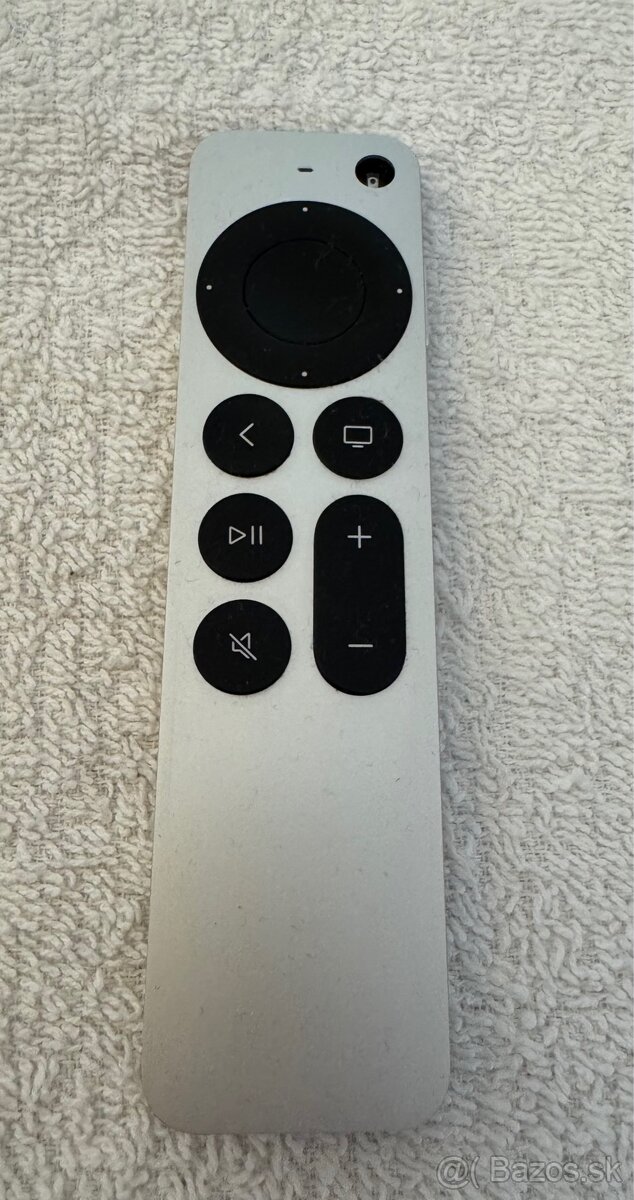 Poškodené diaľ.ovládanie na Apple TV4 generácie, A2540, Siri