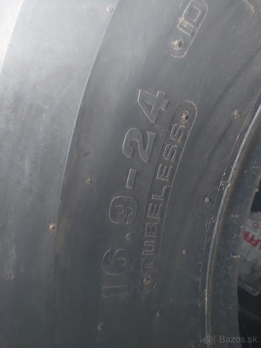 Predám pneu 16.9-24