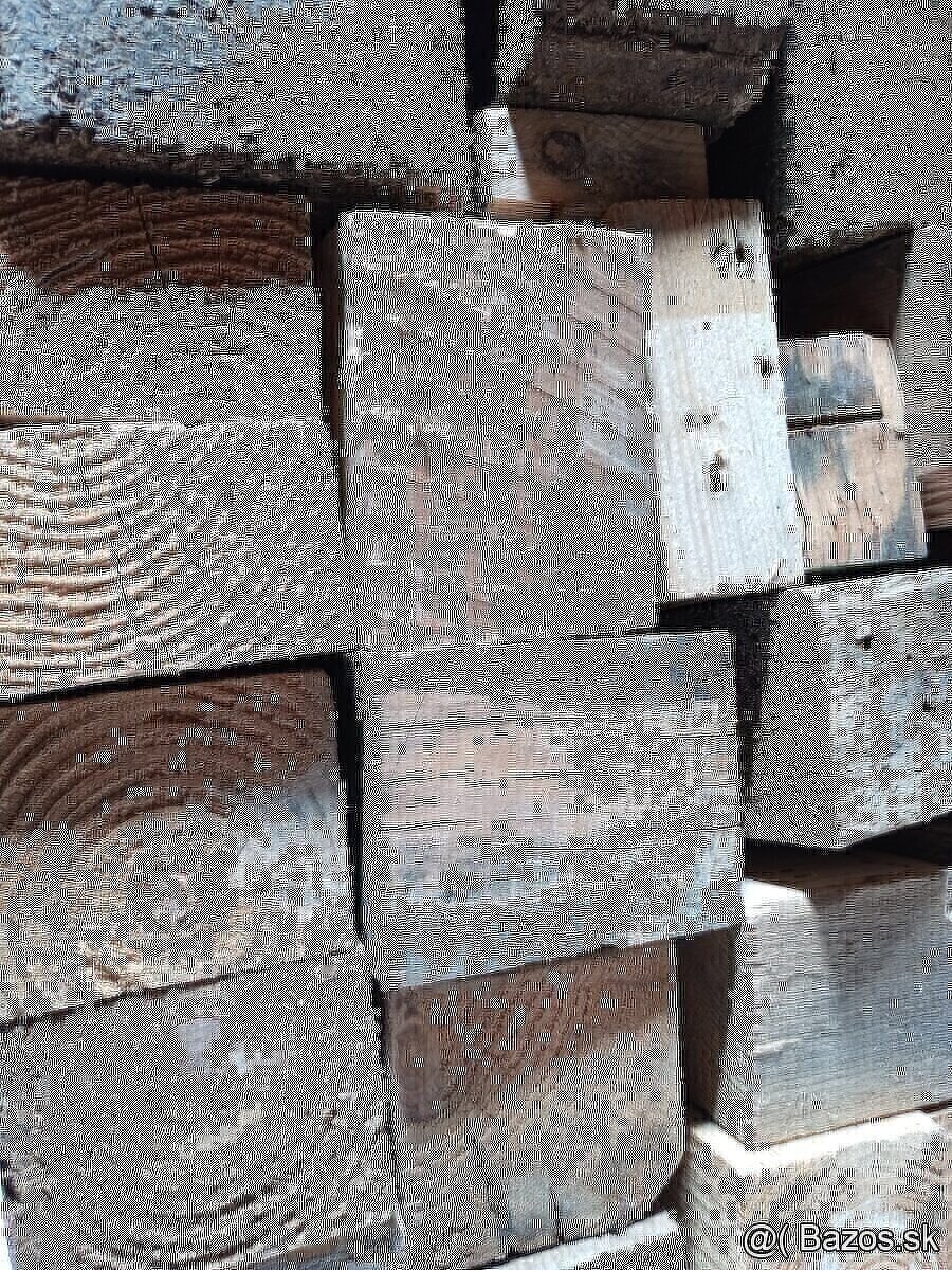 Predam drevene kocky za 39e m3.info na t.c.0944818534, drevo