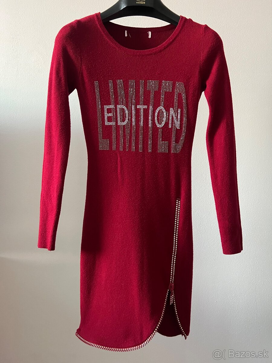 Pletené bordové minišaty