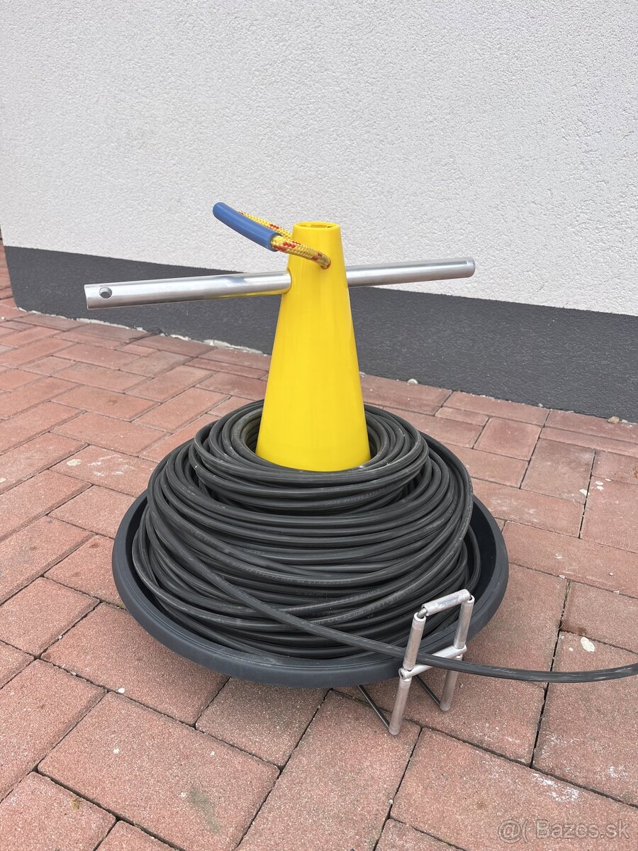 Multifunkiny odvijac kábla