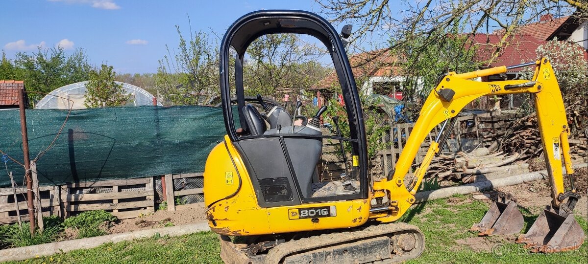 Predám mini bager JCB 8016