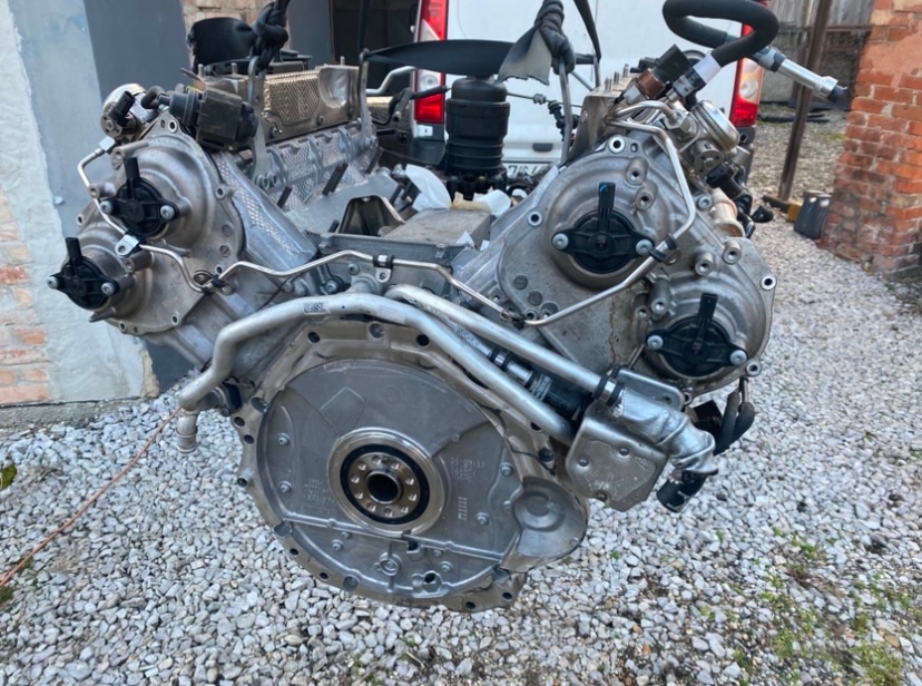 Motor Porsche Panamera 971 Turbo S, E-Hybrid