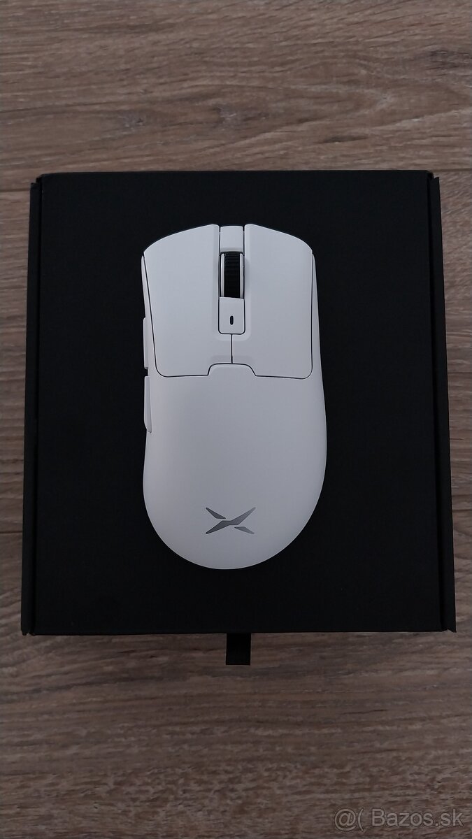 Delux M900pro bezdrôtová biela herná myš