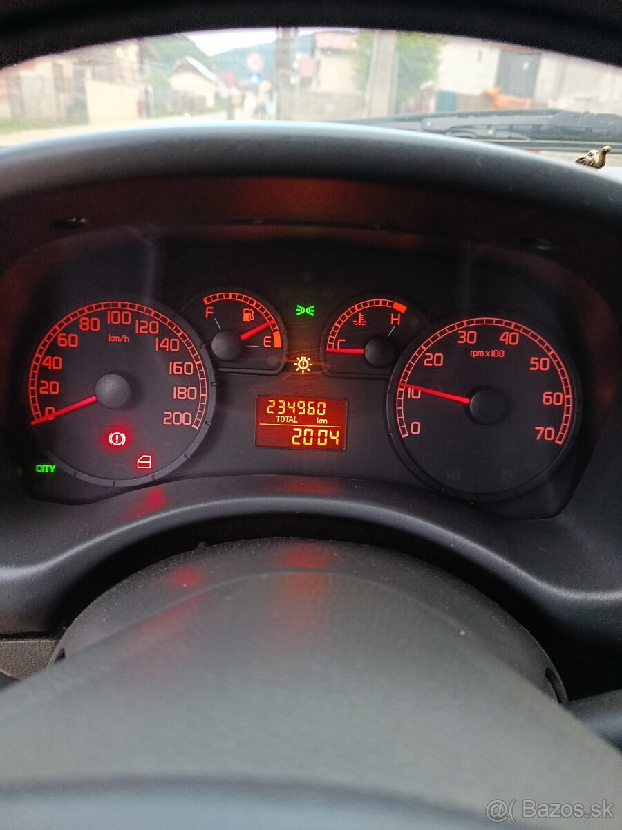 Dobrý deň , predám auto Fiat Punto 1.2