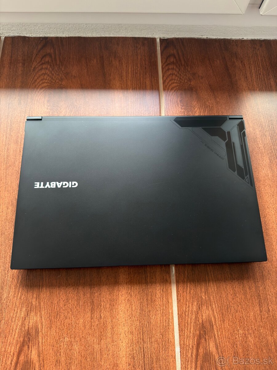15.6” Core i7, 32GB RAM, RTX 4050, SSD, Gigabyte G5 MF5 2024