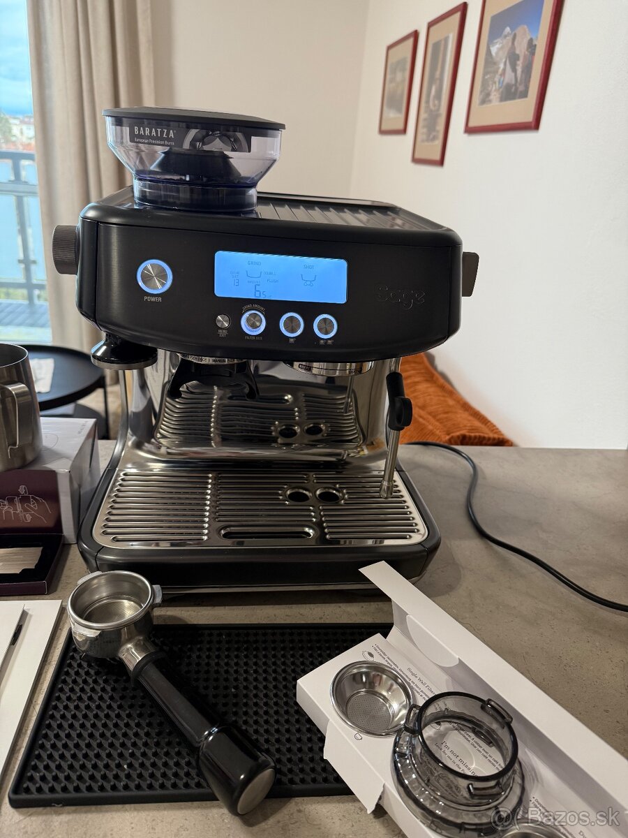 Kávovar Sage SES878