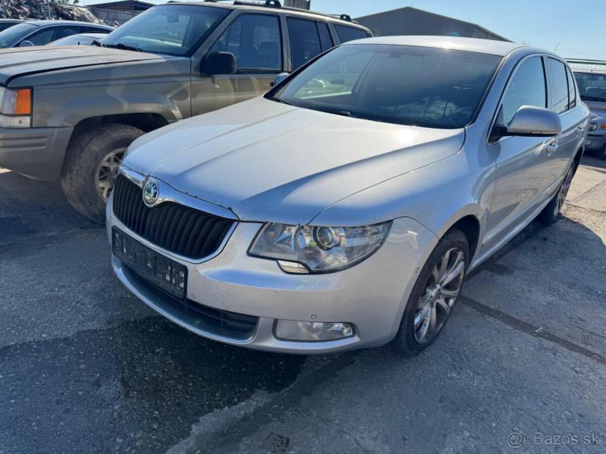 Rozpredám Superb 2 3,6 V6 Laurin Klement na náhradné diely