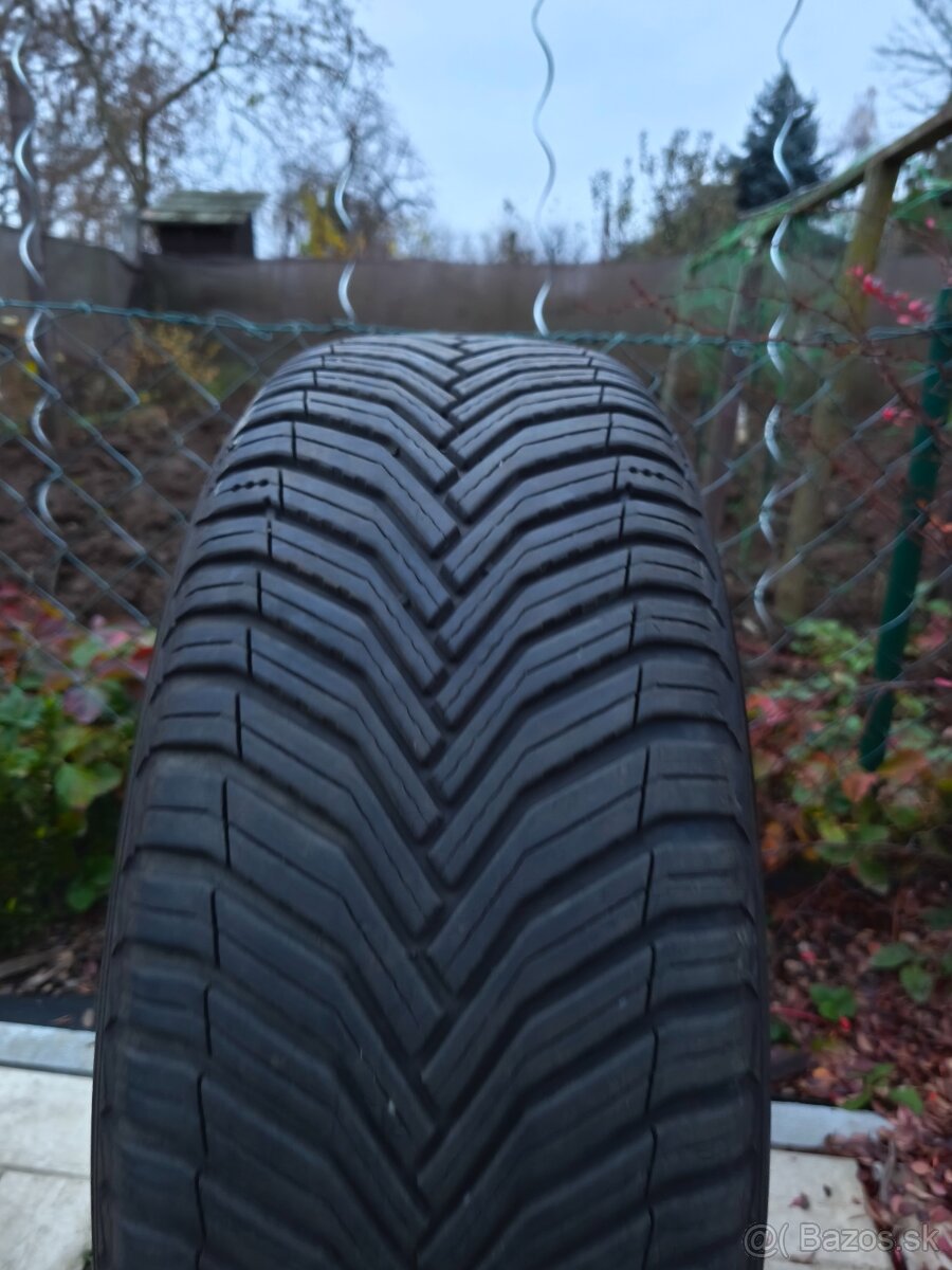 Michelin 215/55R17