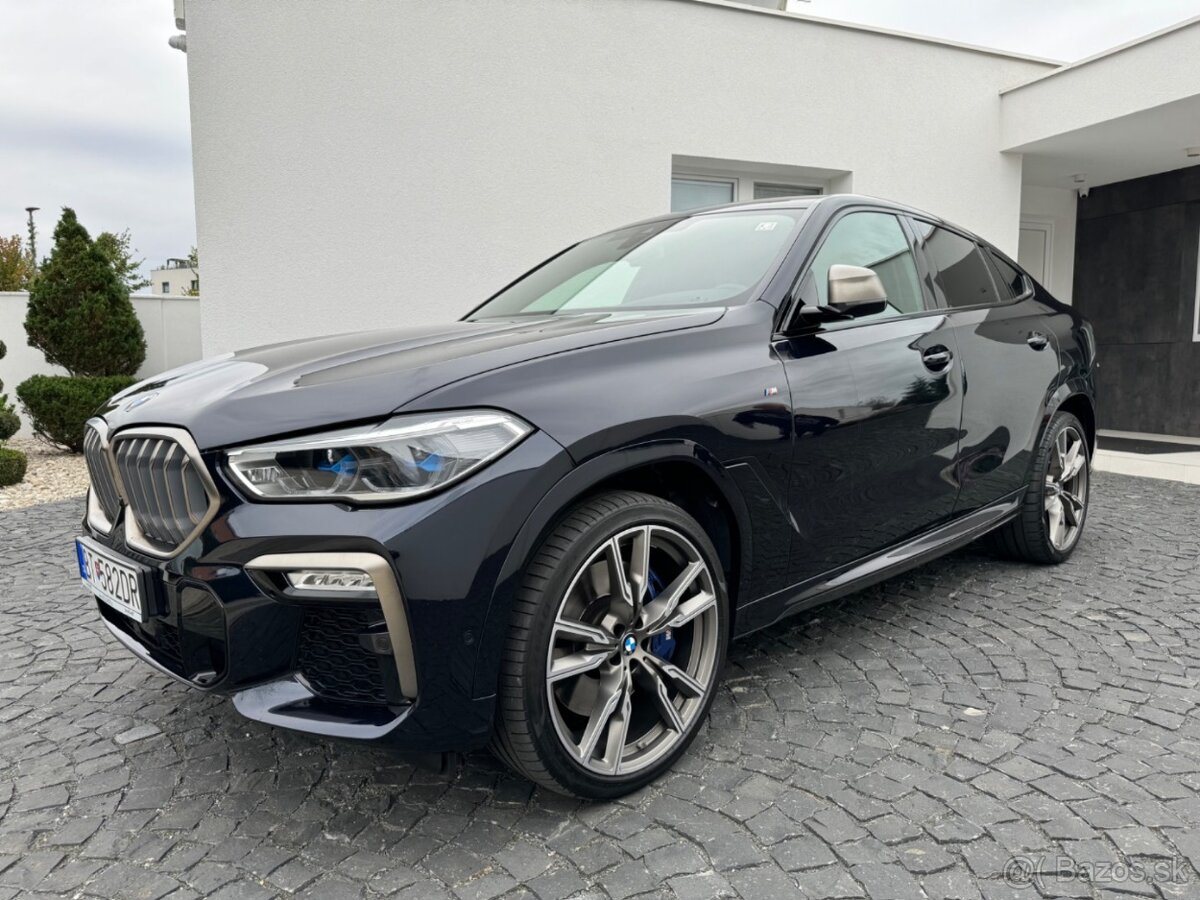 BMW X6 M50i, 2021 rok, 390 kW