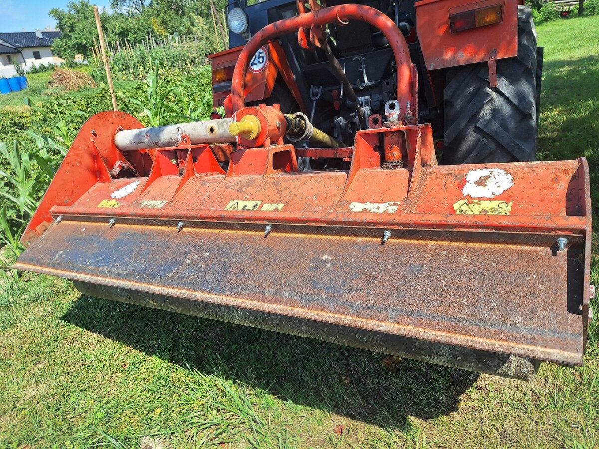 Mulčovač humus 2.4m