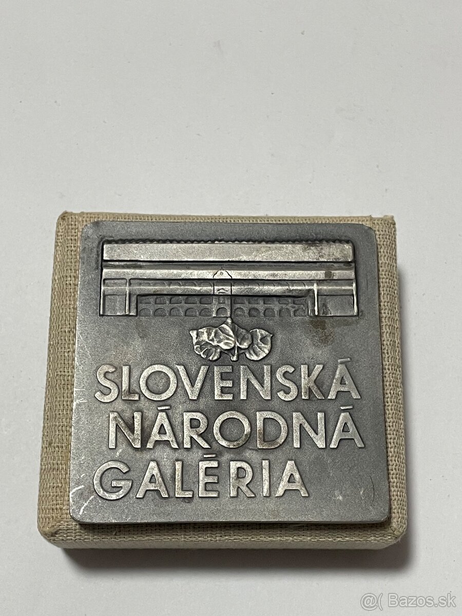 Plakety/medaile (10)