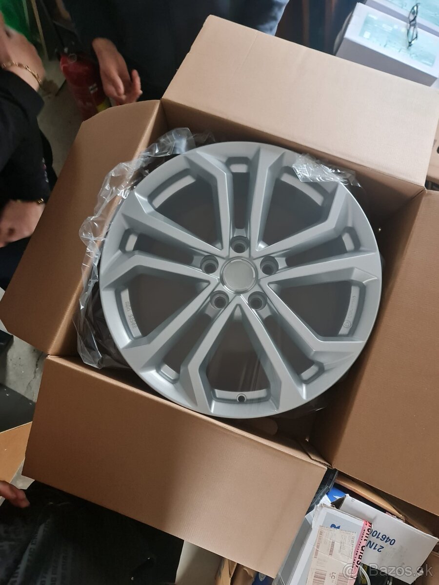 Predám komplet kolesá nové nejazdene