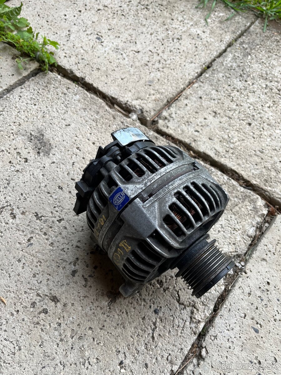 Alternátor audi a4 b7