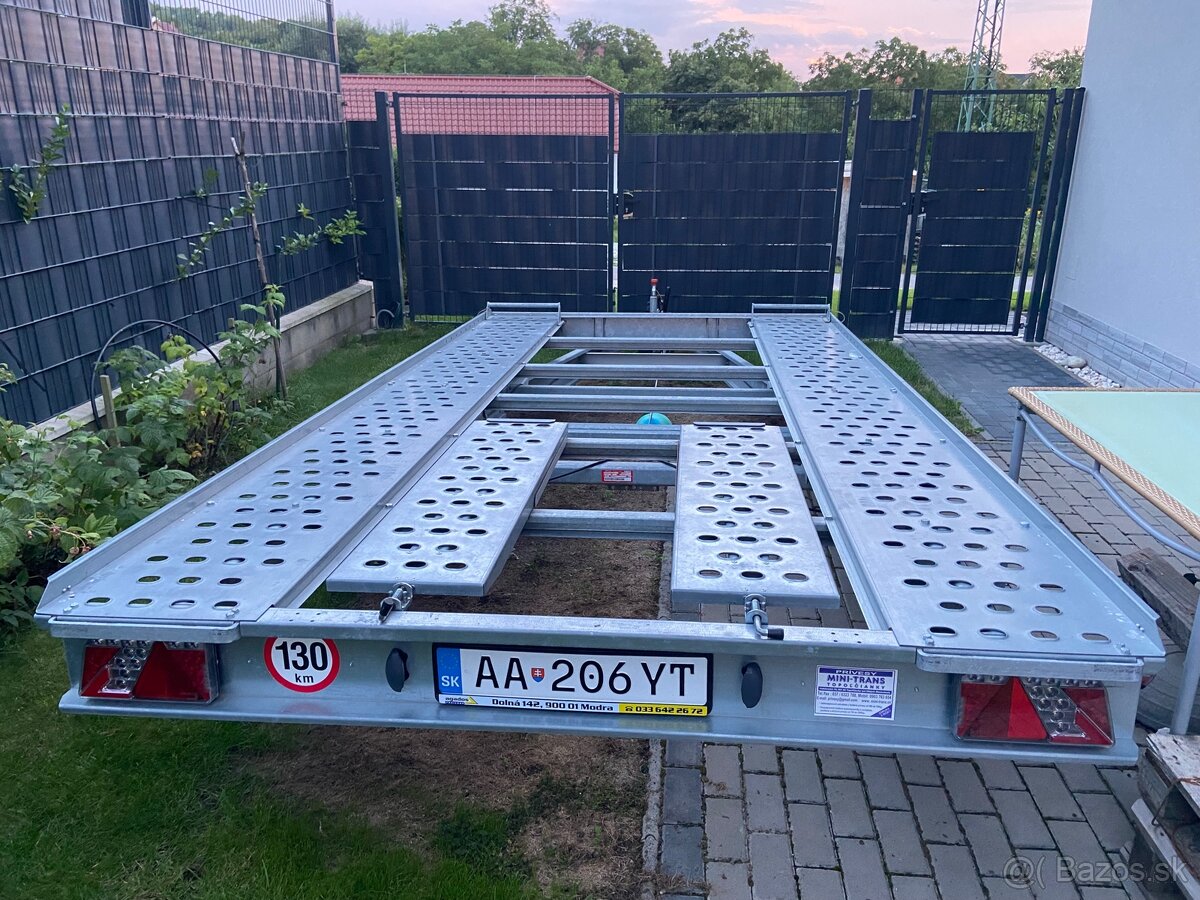 Sklopny autoprepravnik Agados Alfa B2