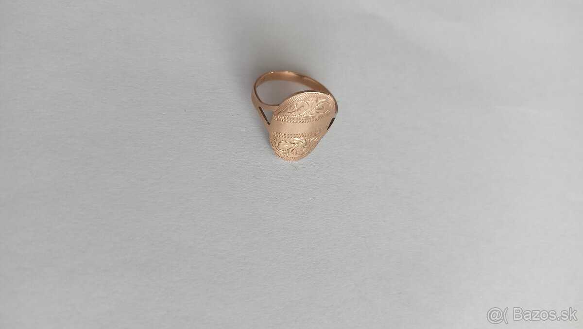 Zlatý prsteň 14kt (585) – 2,46g