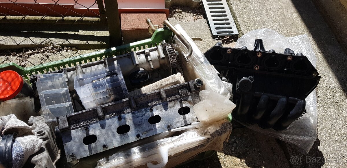 Hlava motora vw golf 1.4 IV 16v a ostatné súčiastky