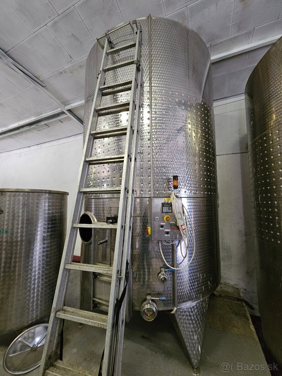 VINIFIKÁTOR 12 500L T
