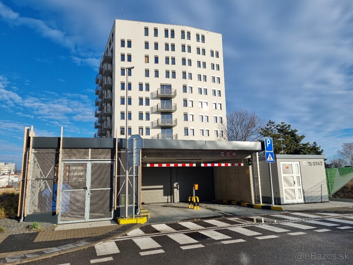Parkovacie miesto BA-II. Klincova ul. novostavba Rozeta