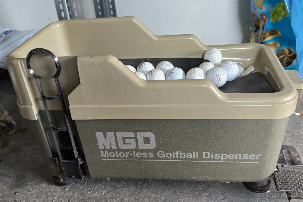 Podávač golfových loptičiek MGD.