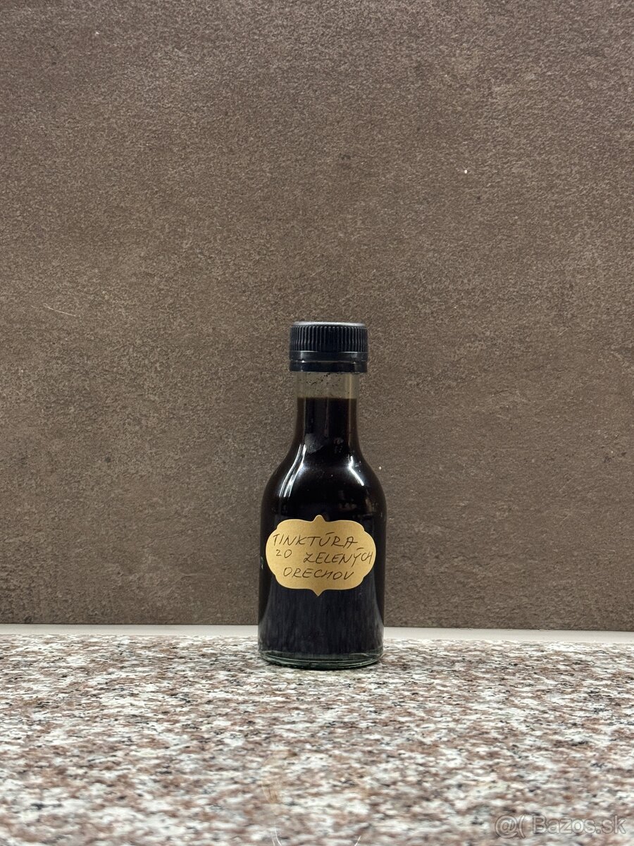 TINKTÚRA ZO ZELENÝCH ORECHOV  (100ml)