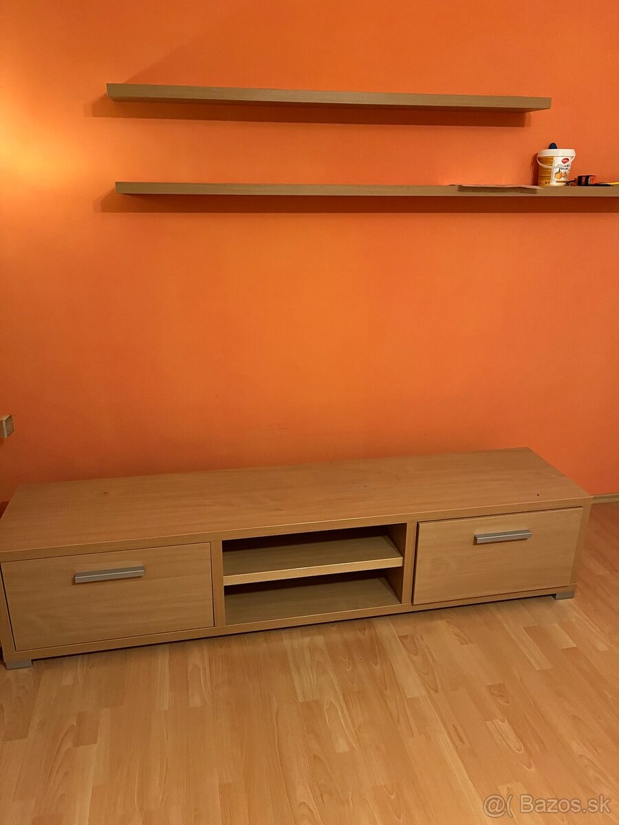 Tv skrinka a 2 police