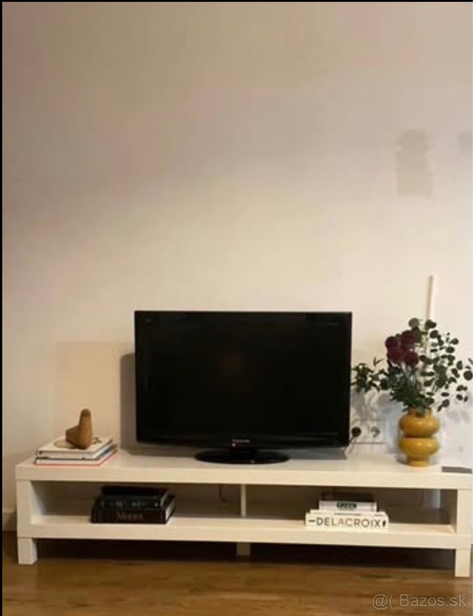 Tv stolík