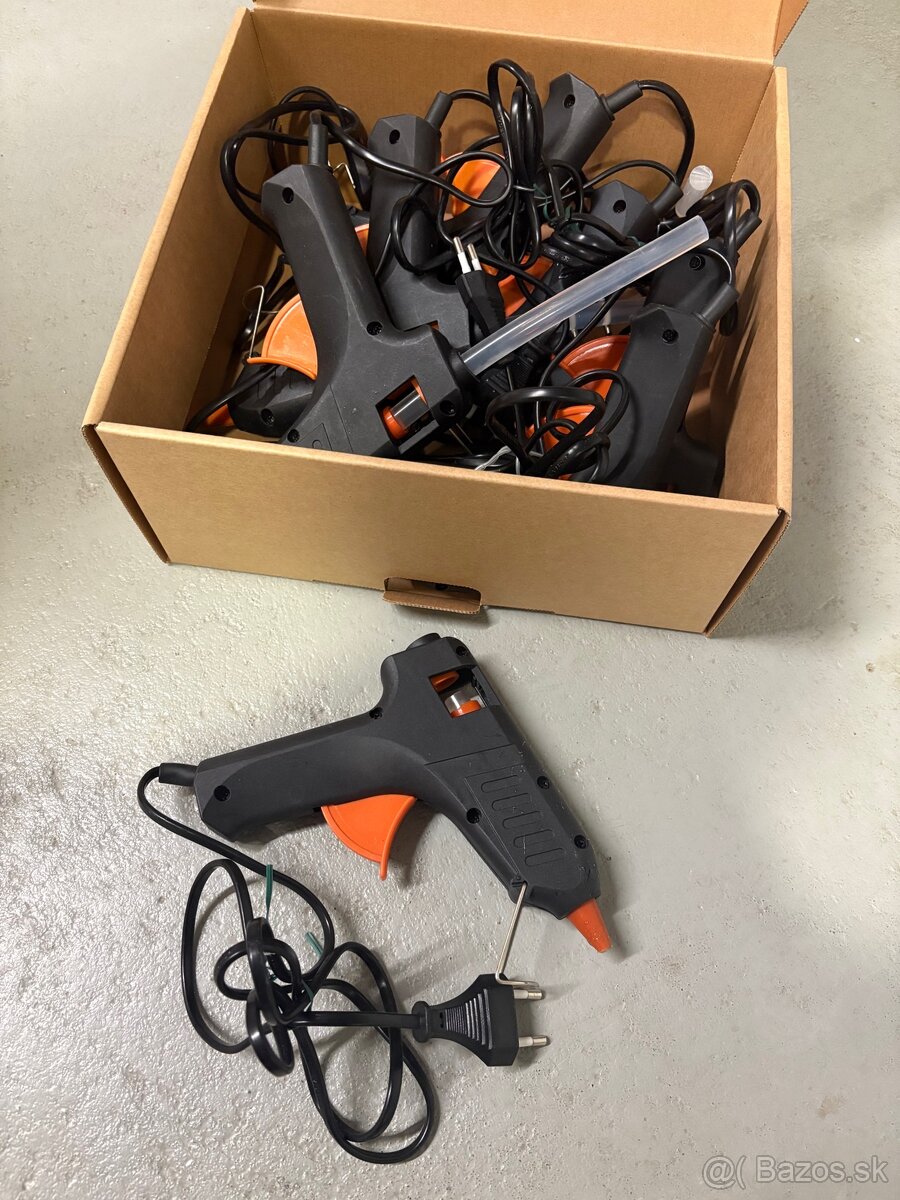 Predam tavne pistole na lepidlo (7ks)