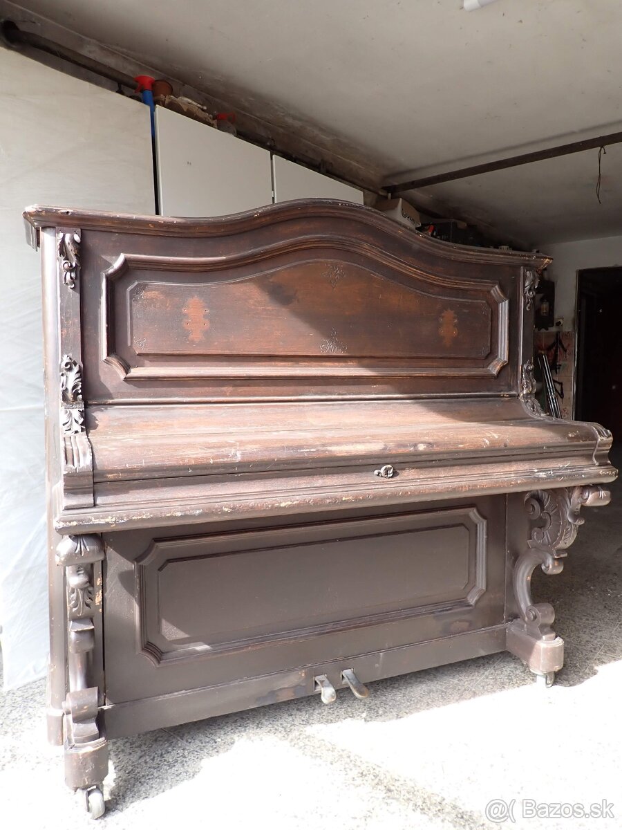 Piano Eduard Sponnagel