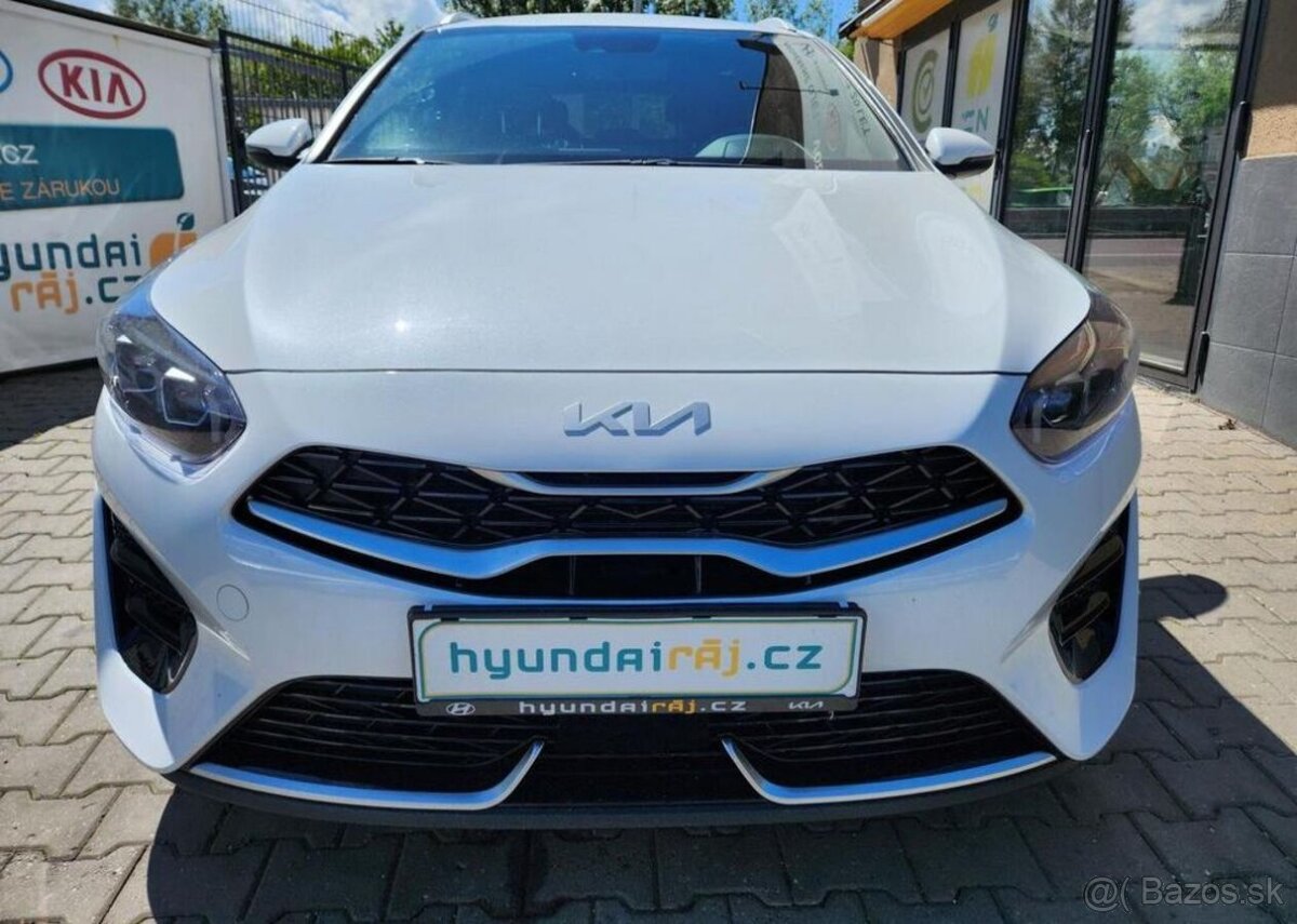 Kia Cee´d 1.5-GT-Line-DPH-ZÁRUKA-PAKETY