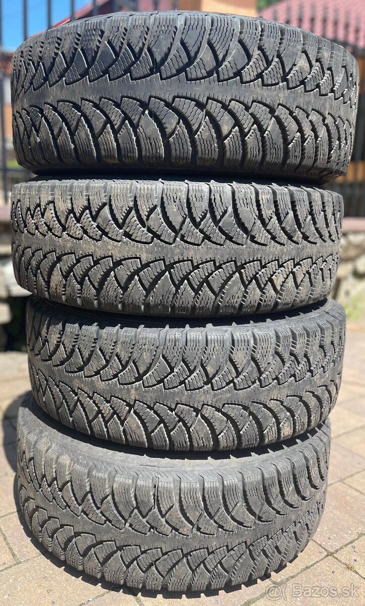 celoročné pneumatiky Vraník 215/55 R16 H 97