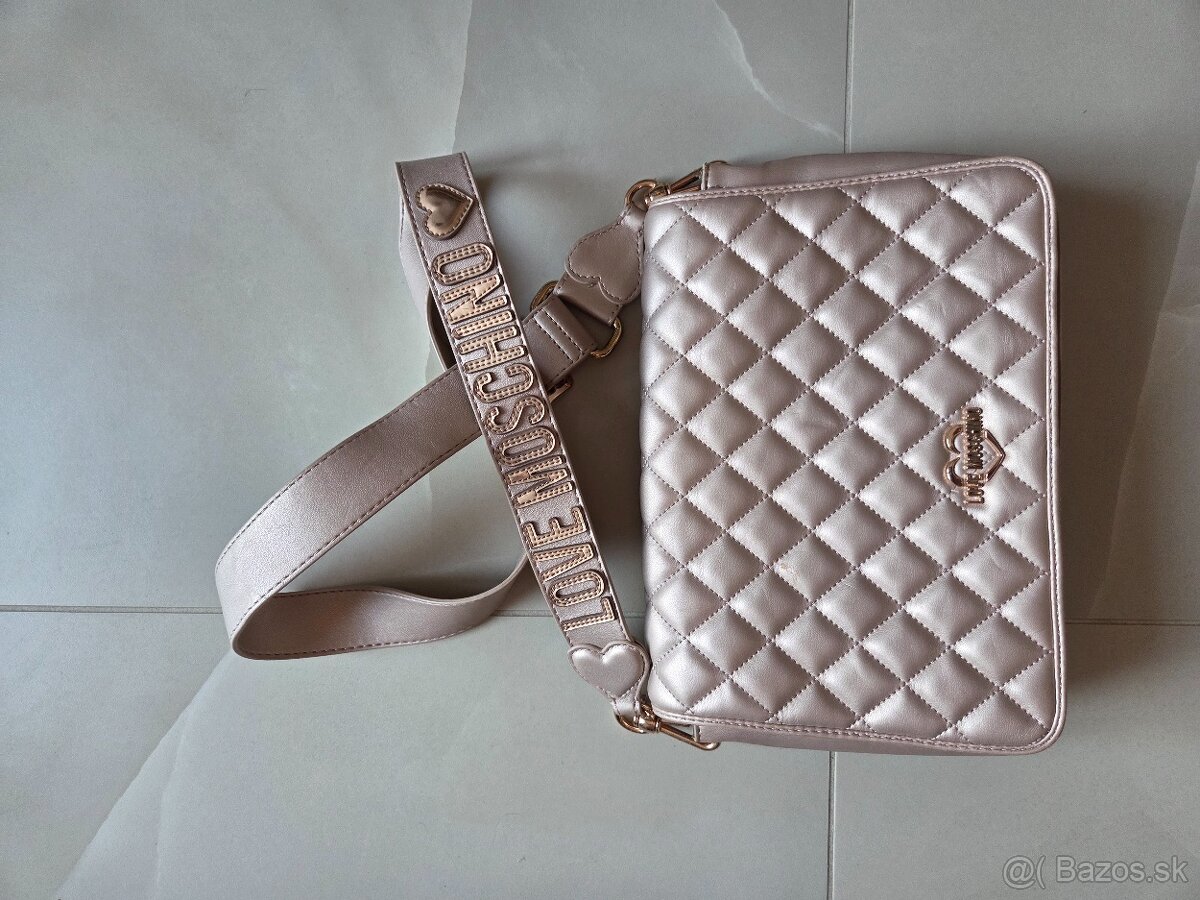 Kabelka Love Moschino