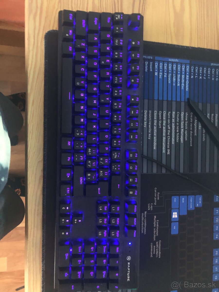 Predám Razer mechanickú klávesnicu