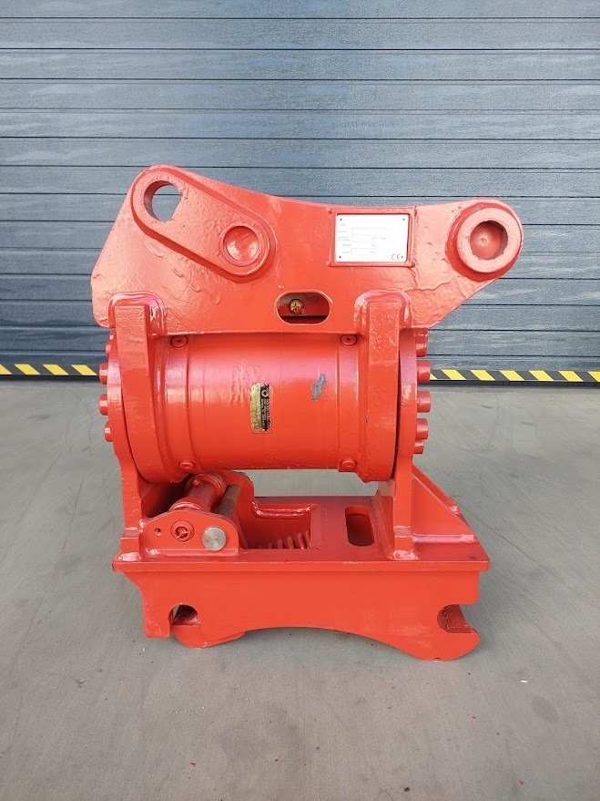 Powertilt na traktorbager New Holland alebo bager 8-10 ton