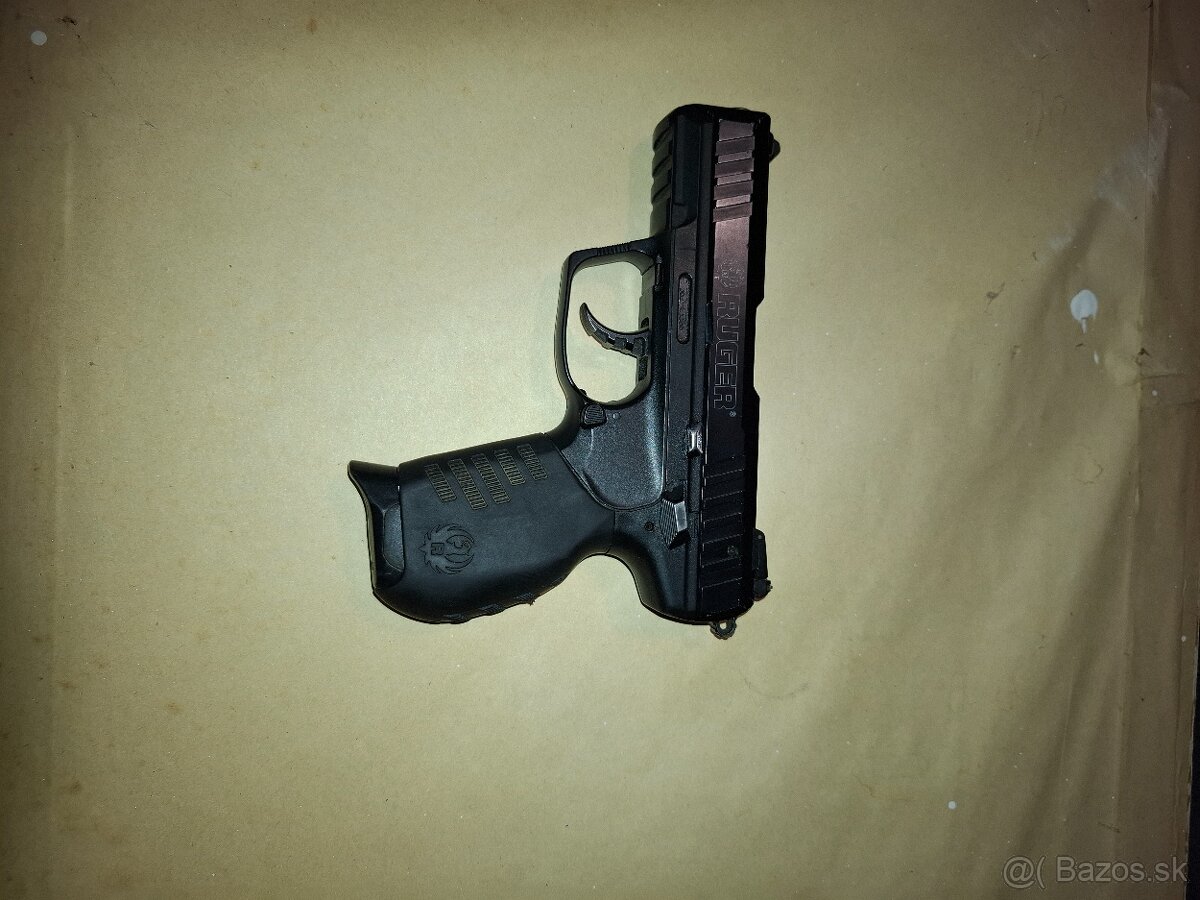 Pištol Ruger SR22 P 22 LR