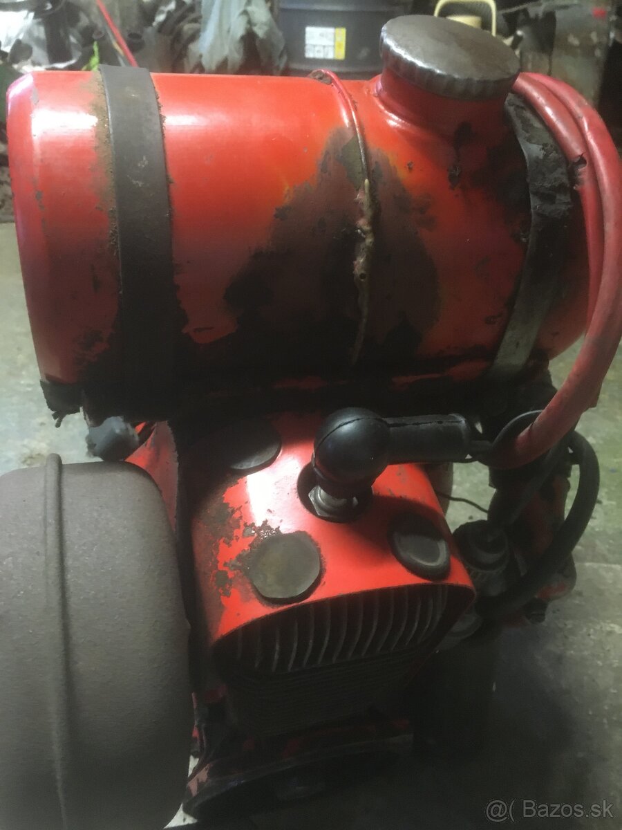 Náhradný motor z kosačky