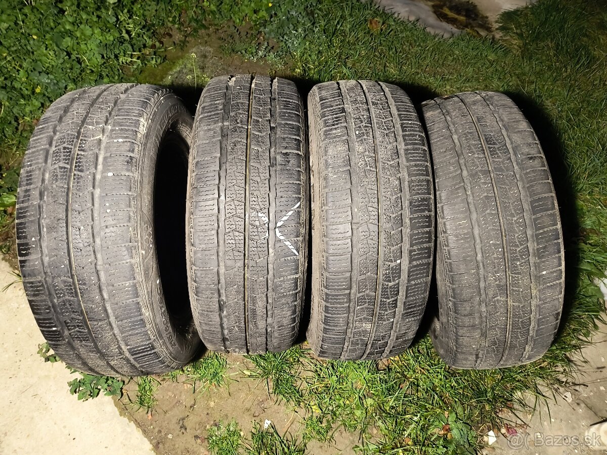 Zimne pneu Nexen 215/60 R16C