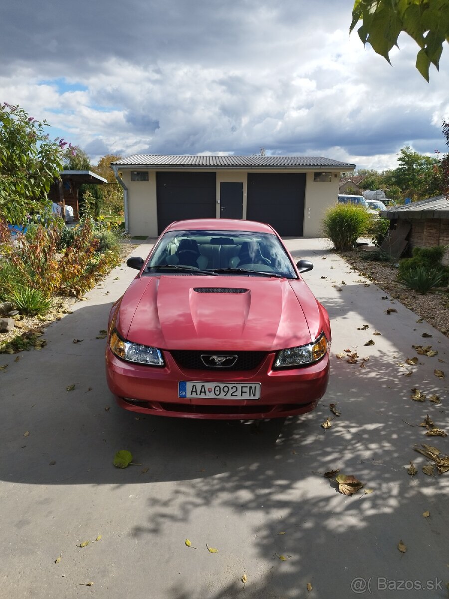 Ford Mustang GT 4.6 V8