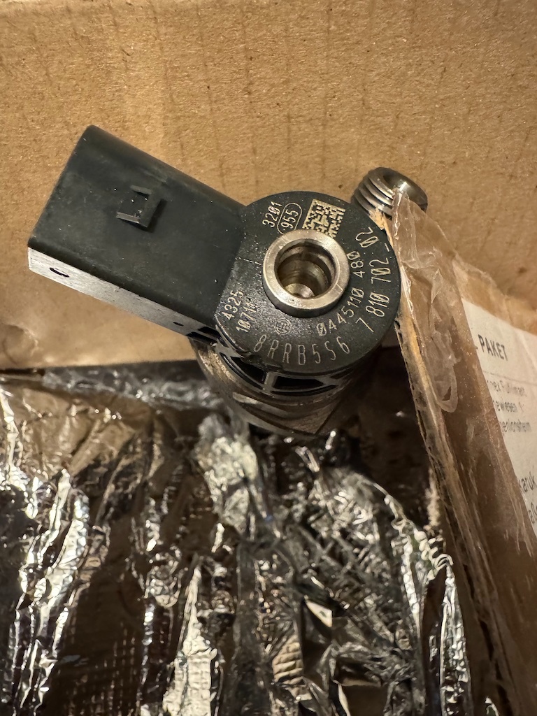 Vstrekovače BMW 7 810 702 4ks