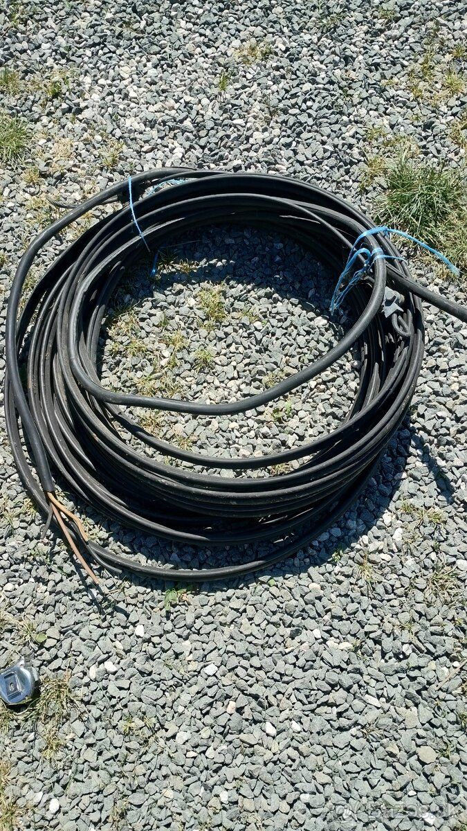 Predam hlinikovy kabel  4x16