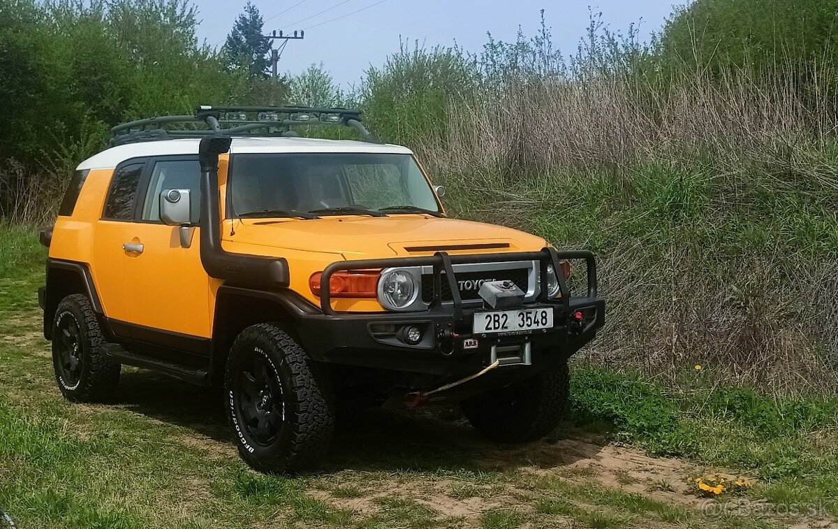 TOYOTA FJ LAND CRUISER 4,0 V6 4x4 LPG 110 000 KM