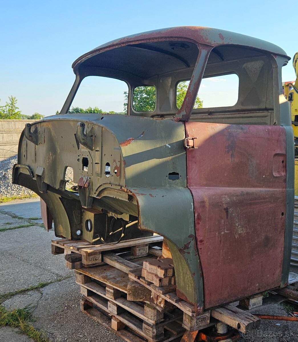 Tatra 148 kabina nová